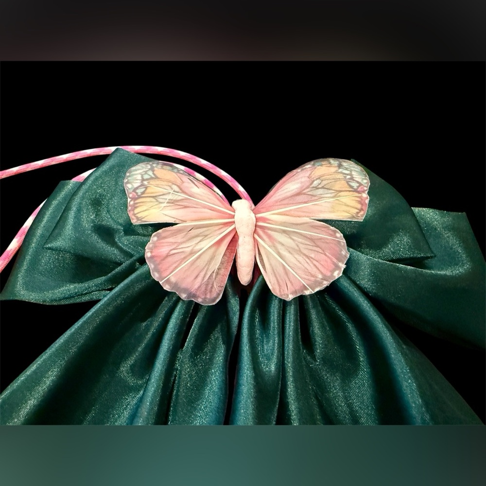 Dark Green Butterfly "BOWlo"